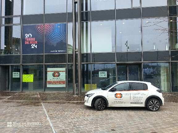 AMENAGEMENT FLEURISTE UCPA